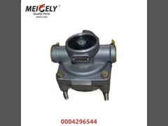 Valve de relais de qualité d'origine Valve d'accélération hydraulique 0004296544 0004299544 Pour camions