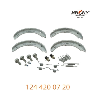 124 420 07 20 Série de chaussures de frein de stationnement OEM Pour Mercedes-Benz
