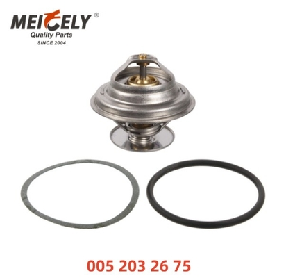 Thermostat de liquide de refroidissement du moteur OEM 0052032675 1032000819 Pour Mercedes-Benz