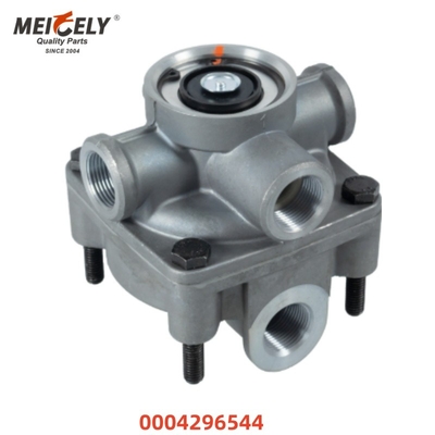 Valve de relais d'accélération hydraulique d'origine 0004296544 0004299544 pour camion