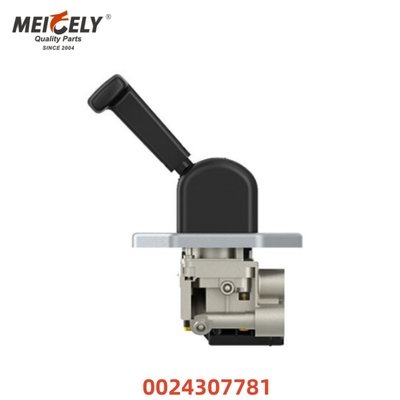 Pièces de camion de haute qualité Nouveau robinet de frein à main 0024307781 9617231040 9617232150 Pour camion