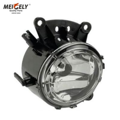 Phare avant OEM 9608200456 Feu antibrouillard R Phare pour Mercedes Actros MP4 F